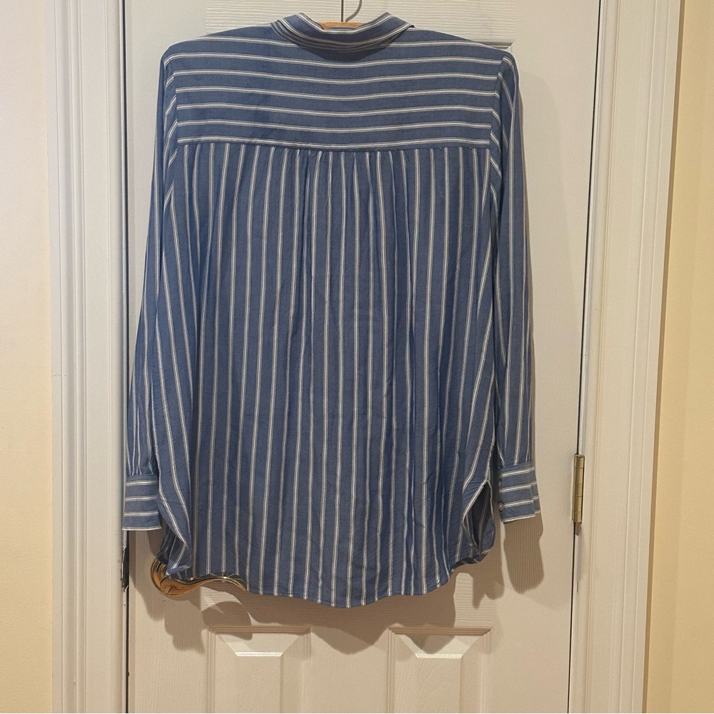 LOFT Blue Striped Women's Button Down Shirt, Size Large - Picture 3 of 7